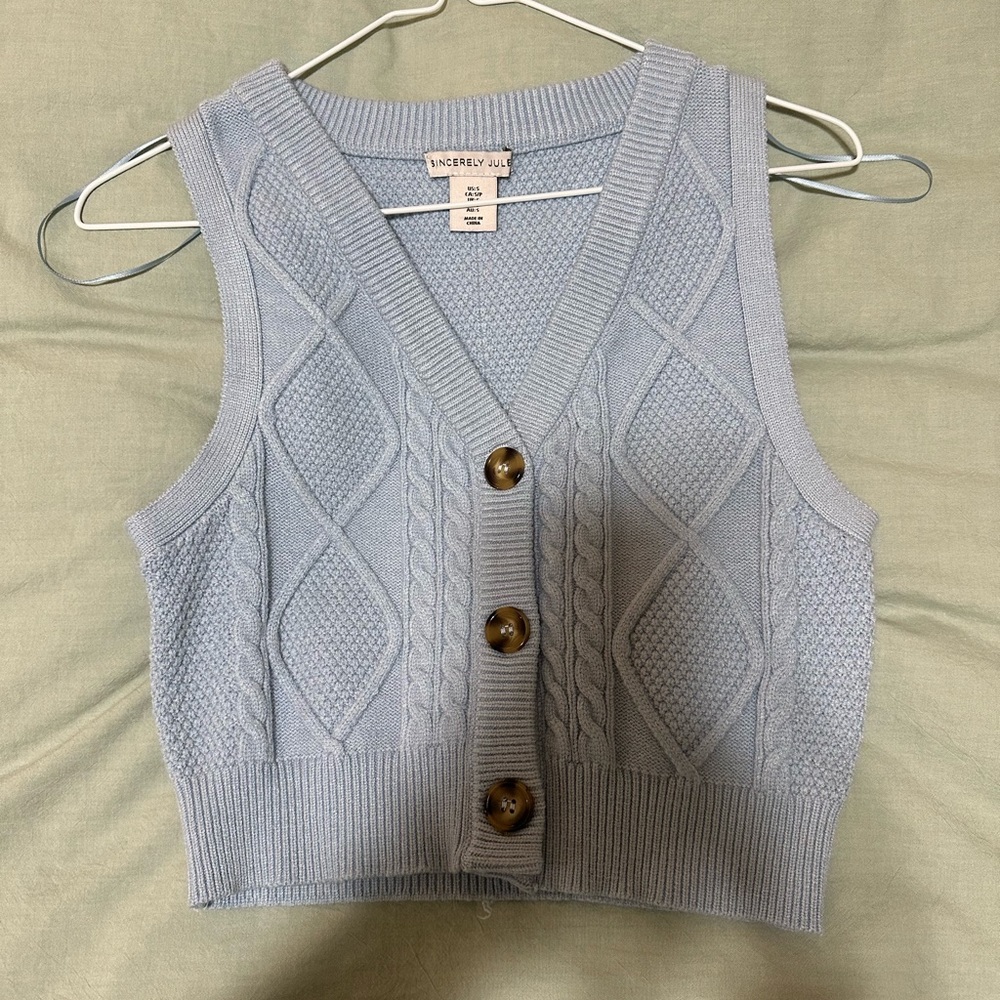 Vest sweater